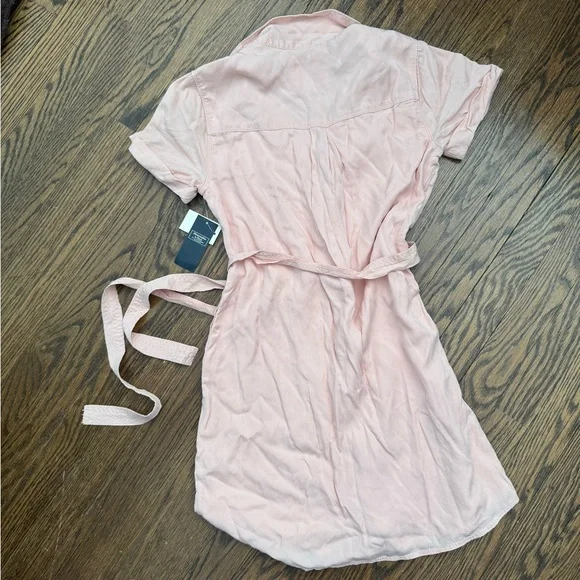 Abercrombie & Fitch Super cute pastel button up dress with tie waist NWT Size XS - Picture 2 of 5